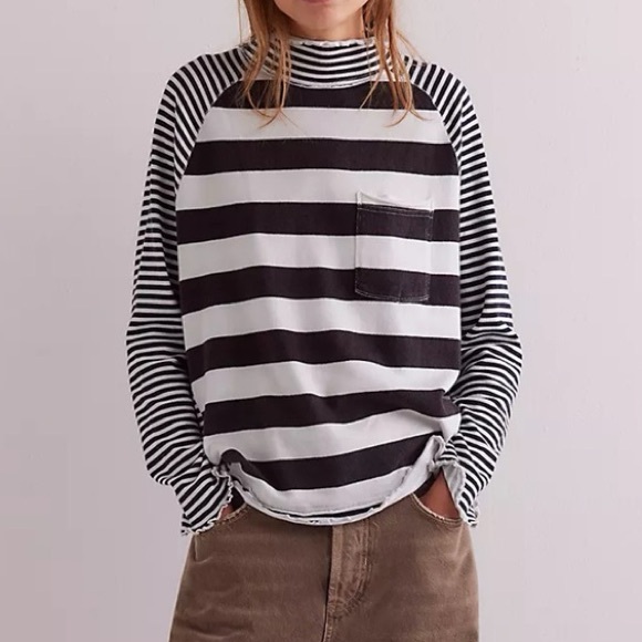 WE THE FREE PUNK PLAYFUL STRIPE TEE SIZE MEDIUM - Picture 2 of 7